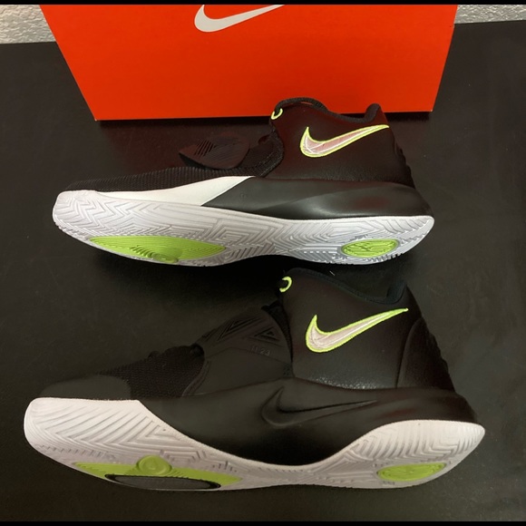 NEW NIKE KYRIE FLYTRAP III (GS) SIZE 4.5 5.5 6 6.5  BQ5620001 AUTHENTIC KIDS - Picture 4 of 16